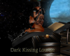 Dark Kissing Lounge