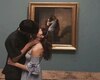 kiss art