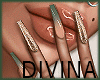Divi Green Nails