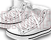ꪑ White Chucks