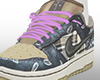 wid da pink laces