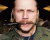 Blade in mouth M