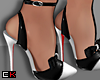 \<  Yvette Heels