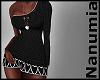 black dres+necklace