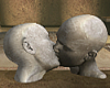 T- Statue Kiss