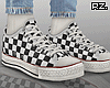 rz. Old School Sneakers
