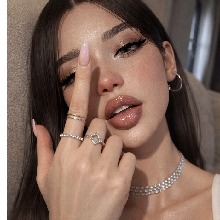 Guest_Cueia23