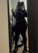 TheQueenBee15