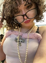 Guest_CurlyHeadAngie3