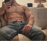 Guest_Mrwhiskeey