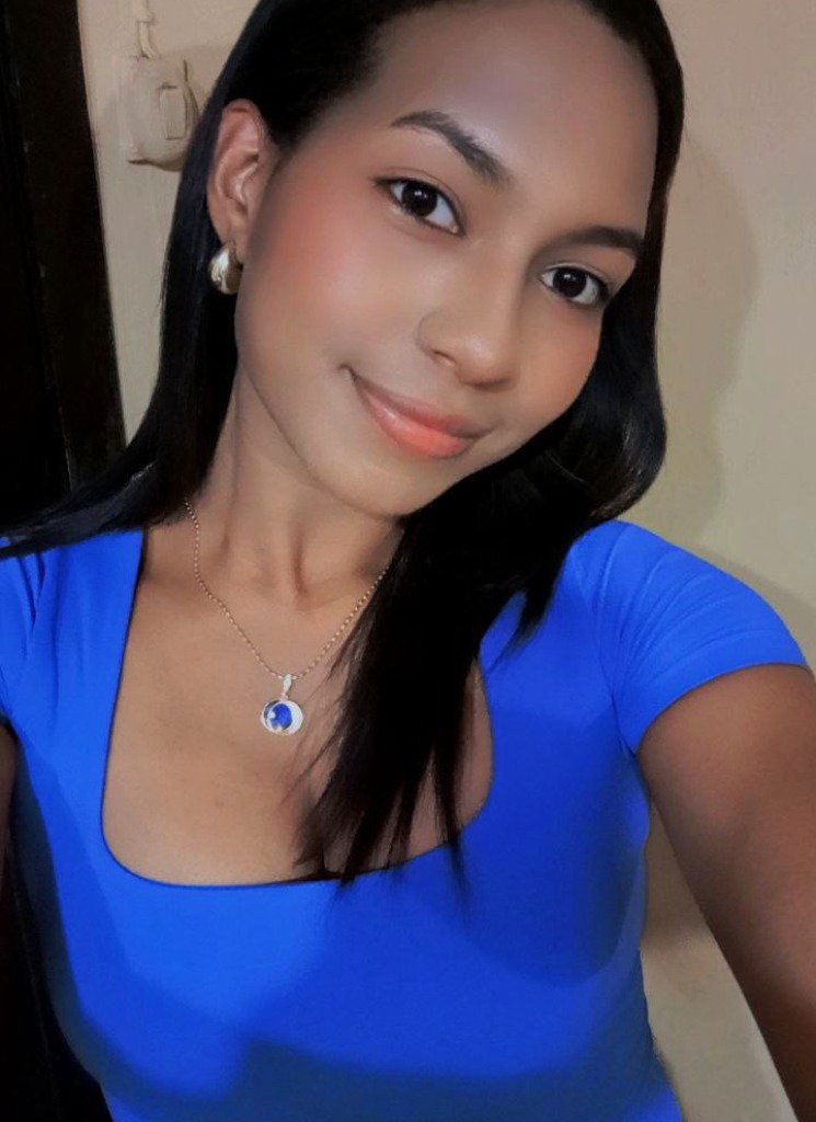 Guest_Adrinoelia