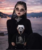 Monica01