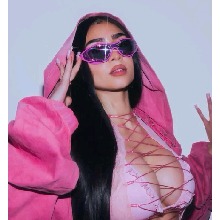 Guest_Yunaxf4