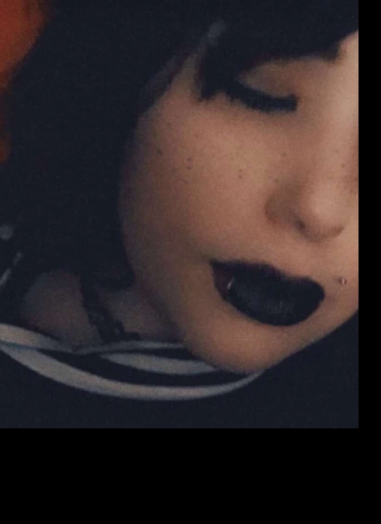 Guest_Gothbby98