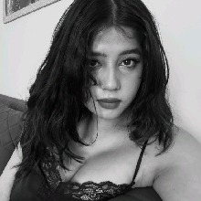 Aayushi21