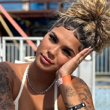 Guest_Aninha441225