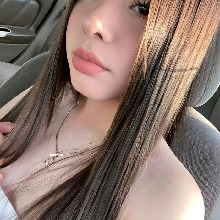 Guest_Larissa443965