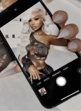 Guest_Karlabae
