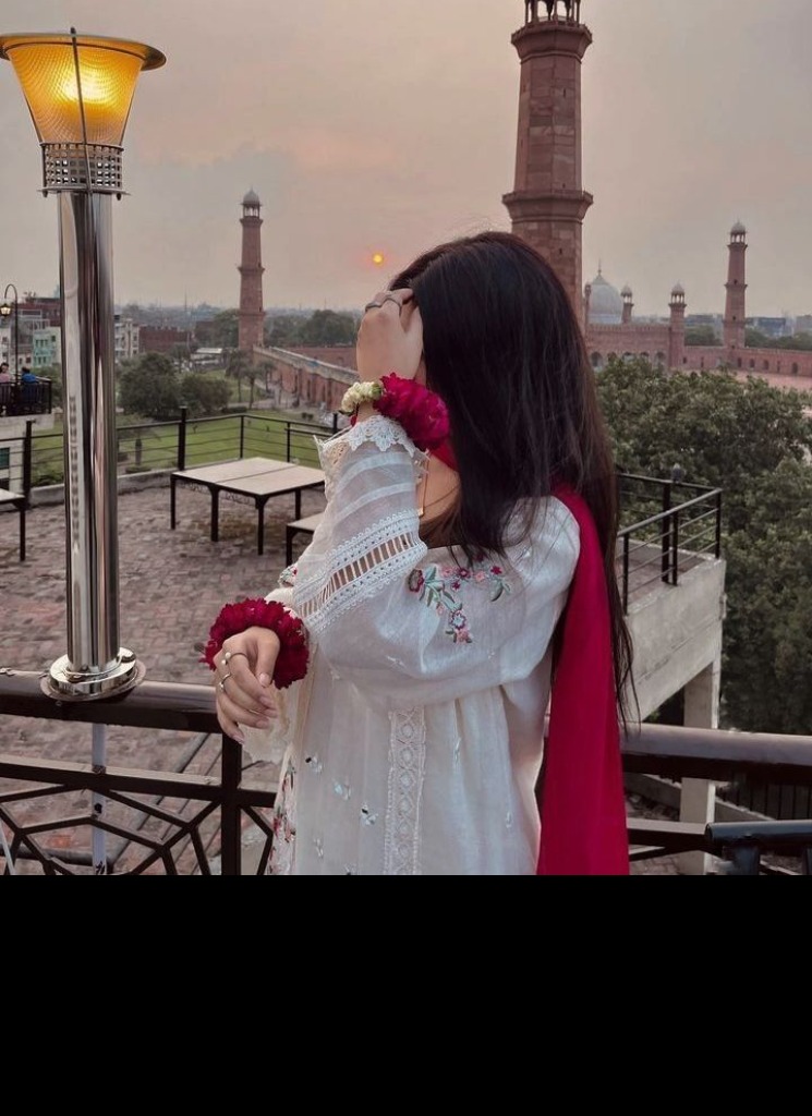 Guest_Neha907576