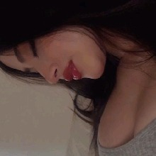 Guest_Luana757125